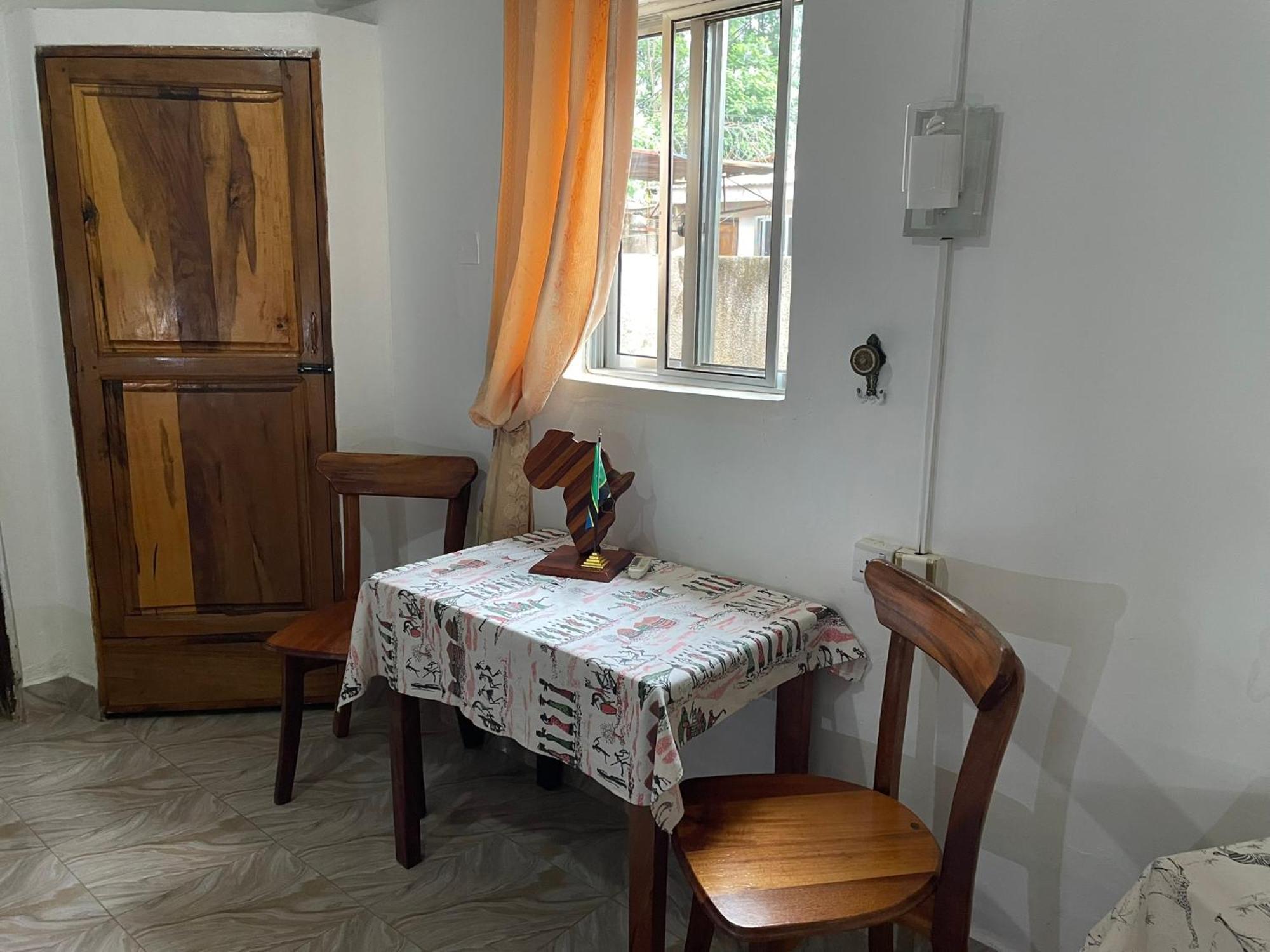 Home Feeling Neneu Lodge Моши Екстериор снимка